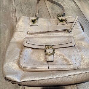 COACH PENELOPE Champagne leather Buckle tote F-18890